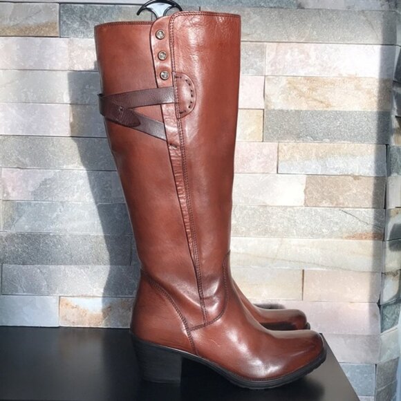 Clarks Maymie Stellar Knee High Boot (15) - Picture 7 of 11